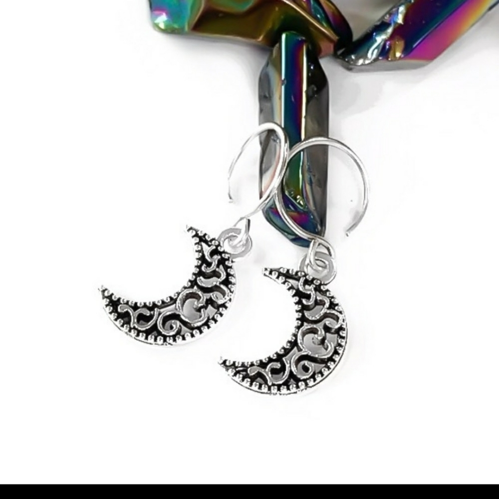 925 Sterling Silver Crescent Moon Earrings - Picture 2 of 6